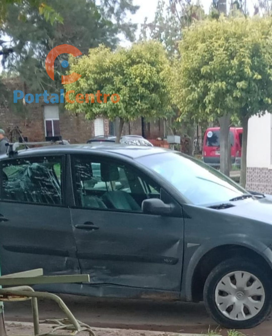 AHORA: CHOQUE EN ROQUE PEREZ Y VICENTE LOPEZ